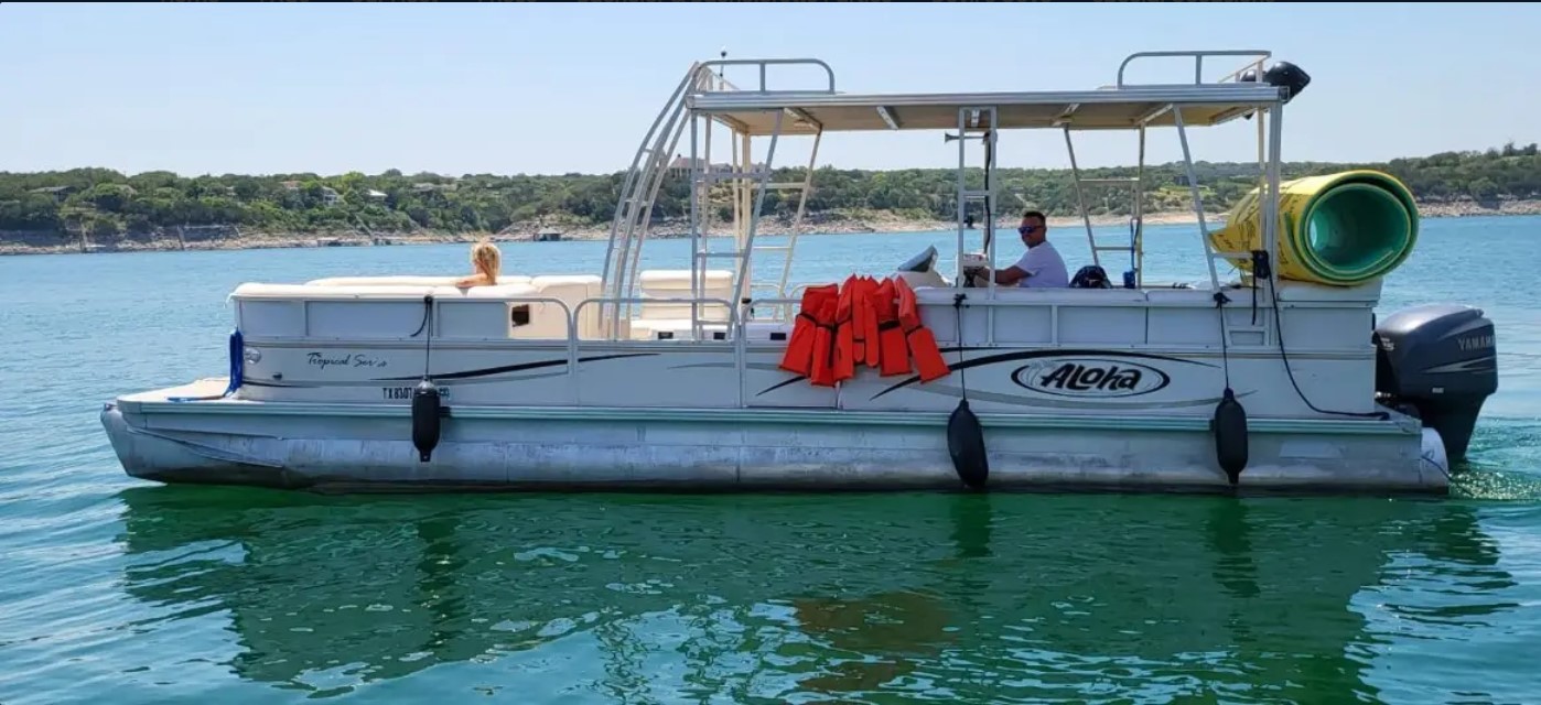 Photos and Features of Our Pontoon Rental Boats - Island Pontoon
